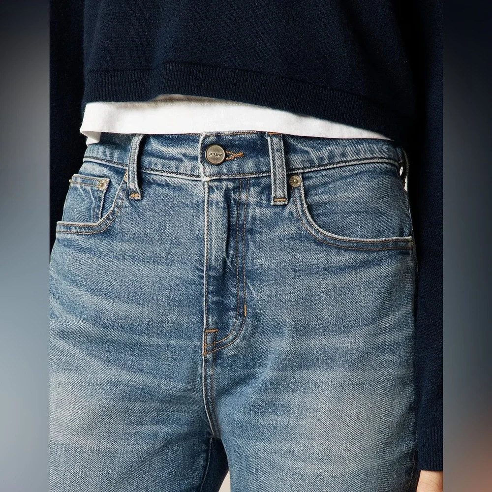 NWT J.Crew Petite Nipped Straight Jean in Stretch Bangkok Wash